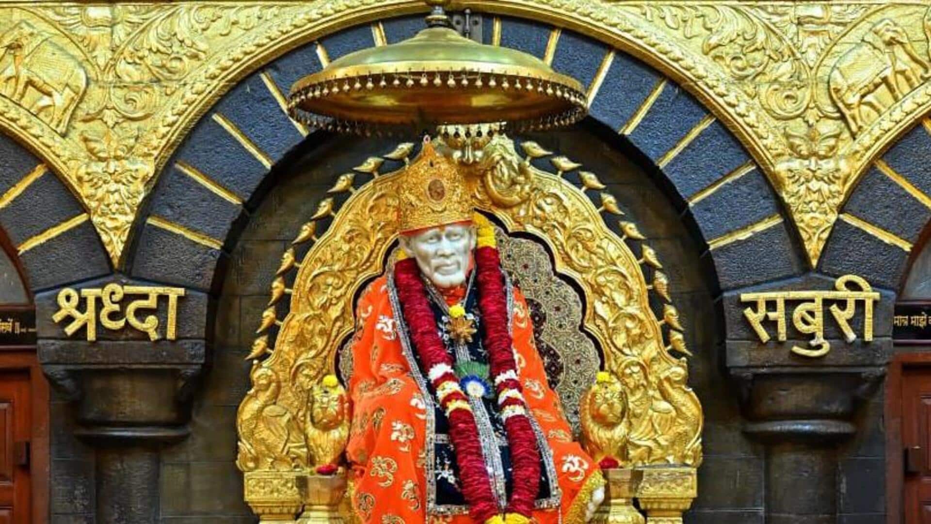 शिरडी साईं बाबा के मंदिर से कर्मचारियों ने दान के पैसे उड़ाए, धरे गए शिरडी साईं बाबा के मंदिर से कर्मचारियों ने दान के पैसे उड़ाए, धरे गए