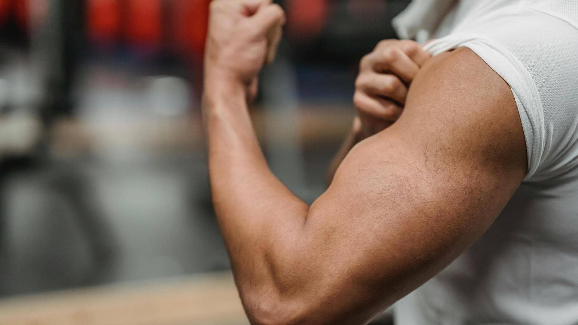 मजबूत हाथों के लिए अपनाएं ये 5 तरीके, जल्द दिखेगा असर