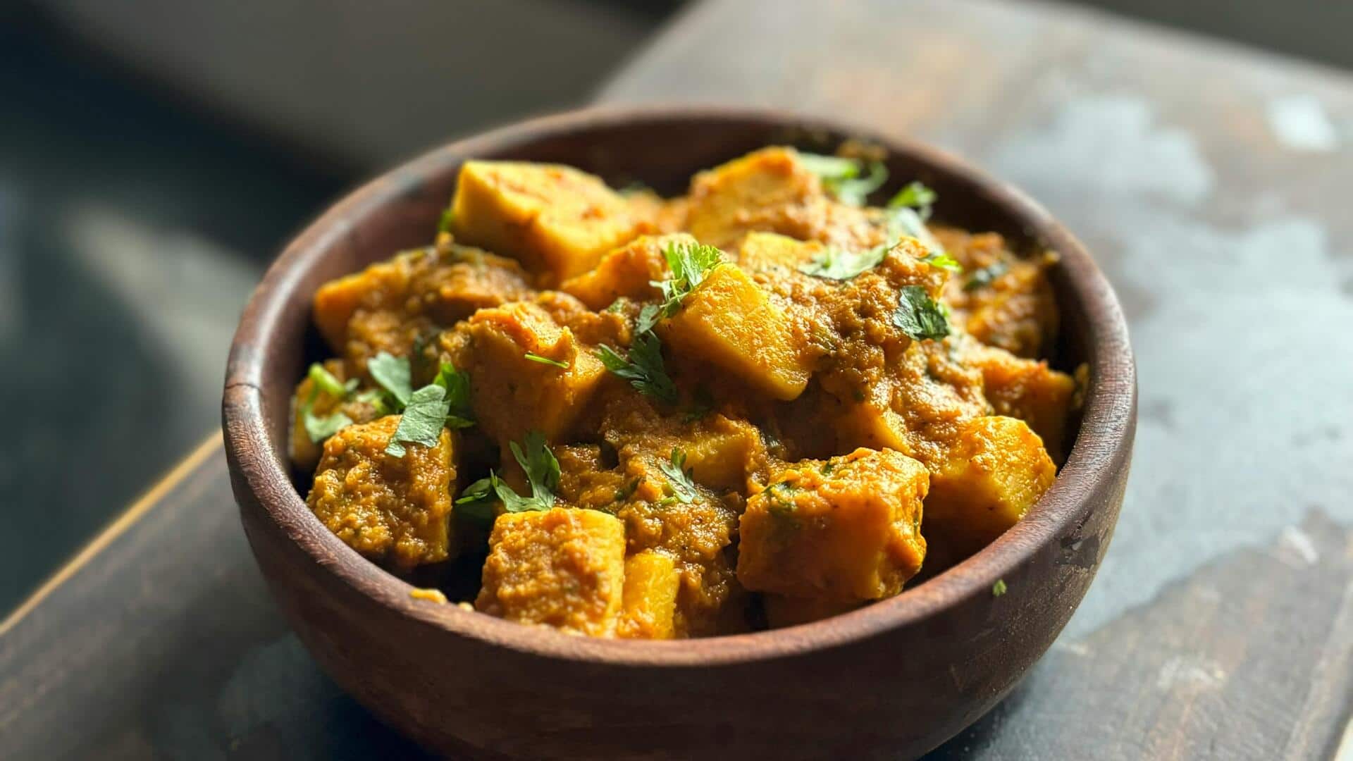 जिमीकंद से बनाकर खाएं ये 5 स्वादिष्ट व्यंजन, जो बिना तले हो जाते हैं तैयार