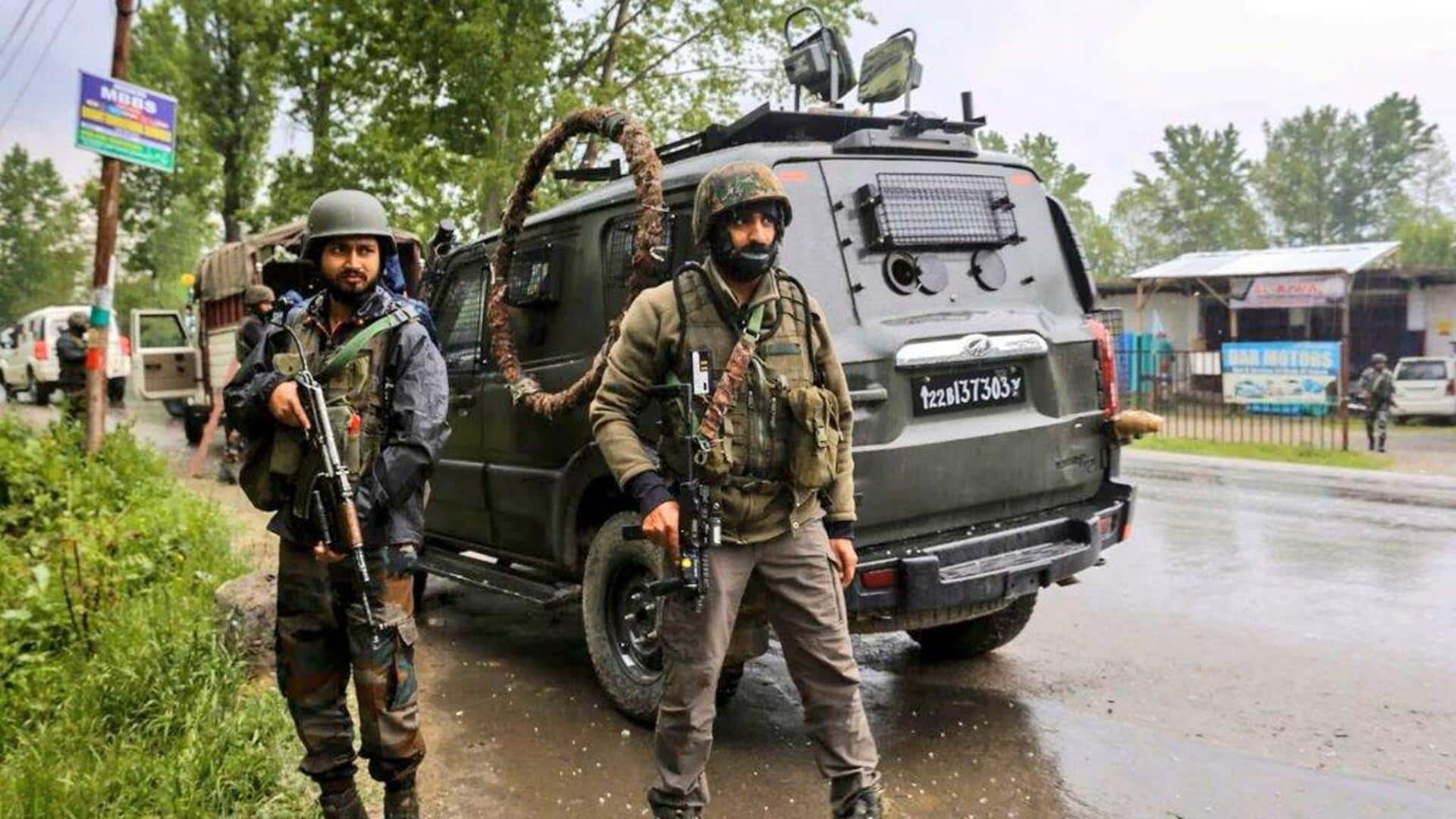 जम्मू-कश्मीर के किश्तवाड़ में आतंकियों के साथ मुठभेड़ में जवान शहीद, 2 आतंकी मारे गए जम्मू-कश्मीर के किश्तवाड़ में आतंकियों के साथ मुठभेड़ में जवान शहीद, 2 आतंकी मारे गए