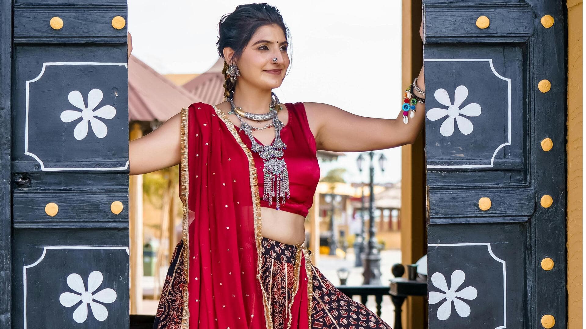 30 साल से अधिक उम्र की महिलाएं फैशन के लिए इन 5 बातों पर दें ध्यान