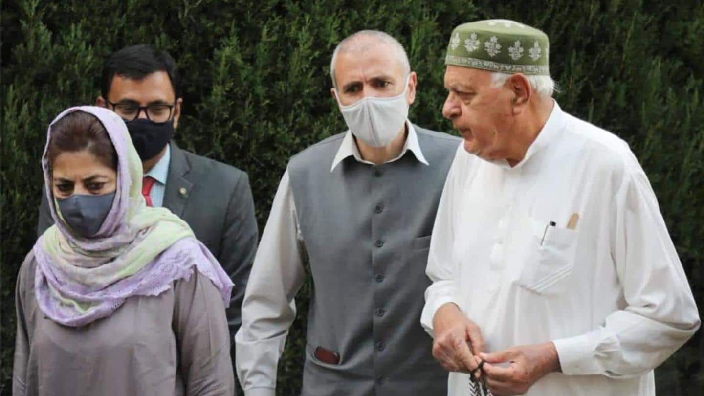 जम्मू-कश्मीर: परिसीमन आयोग की सिफारिशों के खिलाफ मार्च से पहले 3 पूर्व मुख्यमंत्री नजरबंद