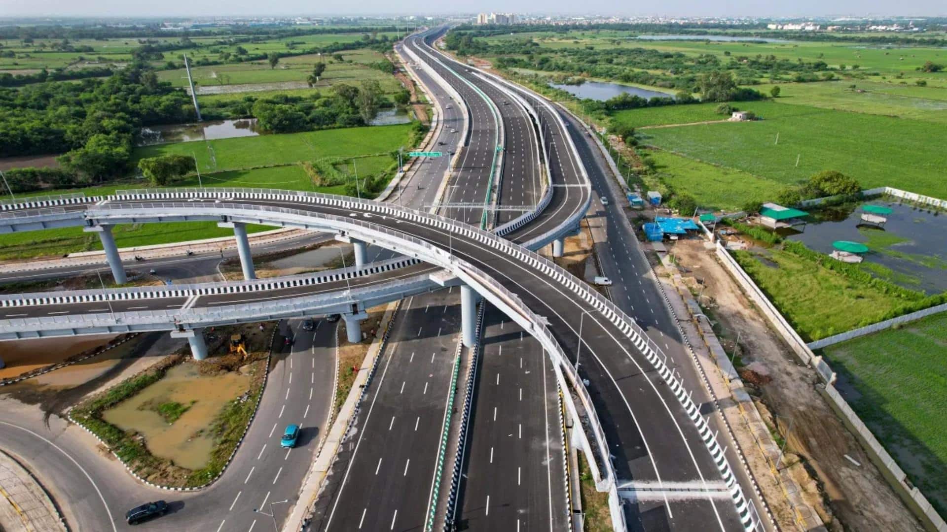 प्रधानमंत्री मोदी ने दिल्ली में किया द्वारका एक्सप्रेसवे और UER-II का उद्घाटन, जानिए क्या होगा फायदा