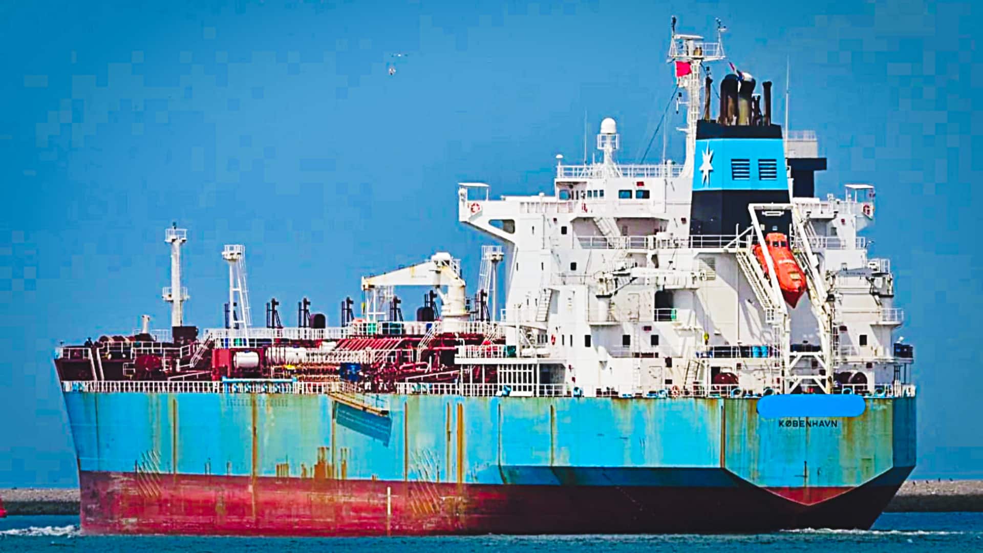 मुंबई में पकड़े गए ईरान से जुड़े 3 तेल टैंकर जहाज, अमेरिका से प्रतिबंधित मिले