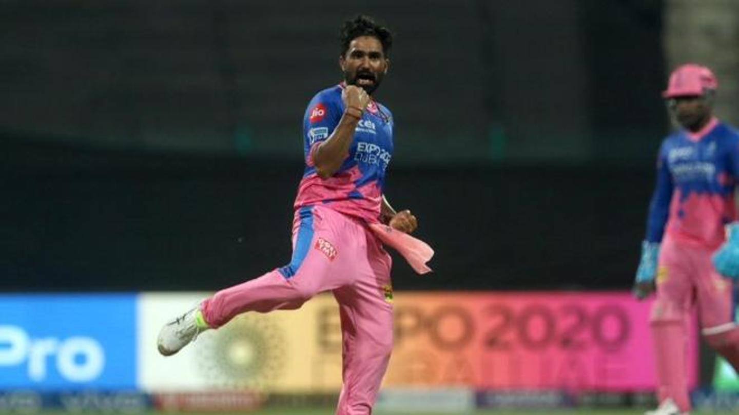 तेवतिया ने झटके तीन विकेट तेवतिया ने झटके तीन विकेट