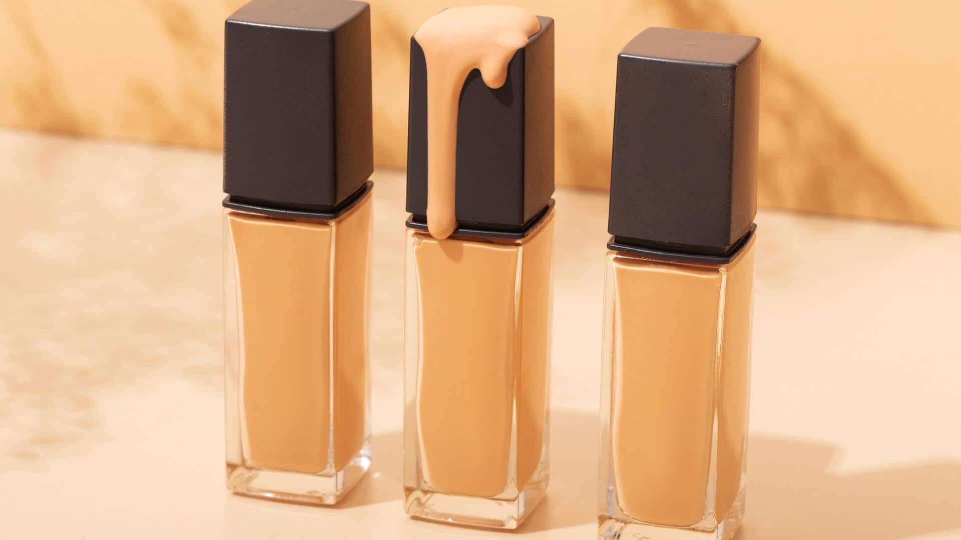 लिक्विड फाउंडेशन बनाम मूस फाउंडेशन: गर्मियों के लिए इनमें से कौन-सा उत्पाद है बेहतर?