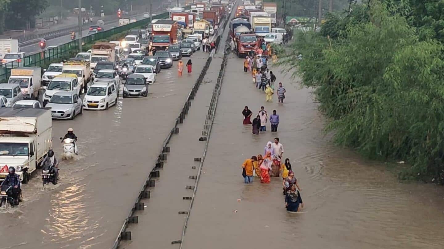 दिल्ली समेत उत्तर भारत में बारिश से बुरा हाल, उत्तर प्रदेश में 13 की मौत