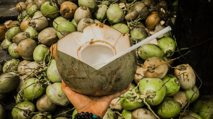 नारियल पानी का अधिक सेवन स्वास्थ्य के लिए बन सकता है मुसीबत