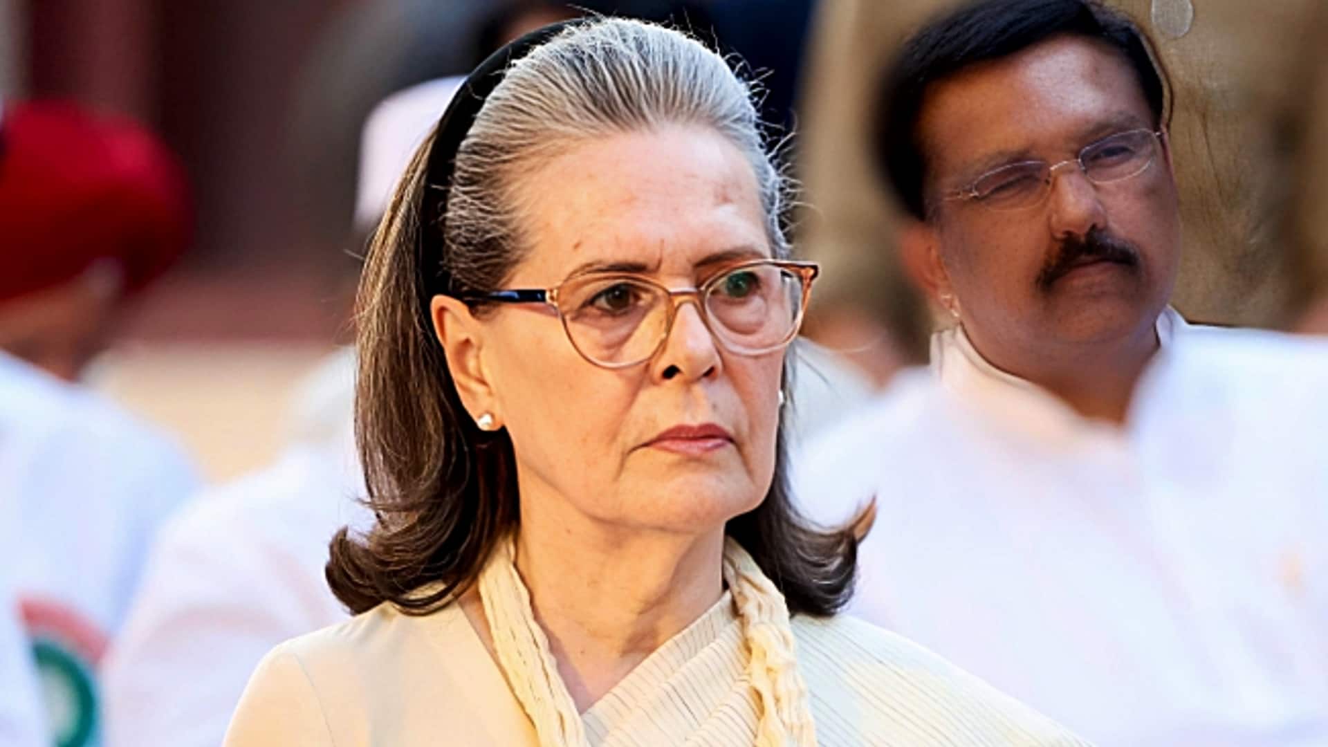 सोनिया गांधी को अस्पताल से छुट्टी मिली, जानिए डॉक्टरों ने उनकी सेहत पर क्या कहा