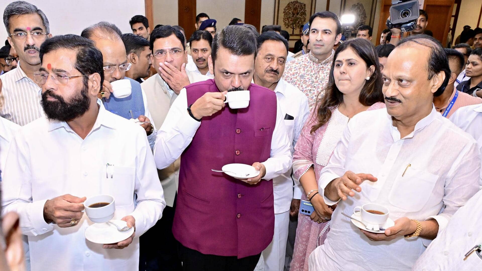 महाराष्ट्र सरकार ने क्यों वापस लिया हिंदी को तीसरी भाषा बनाने का आदेश? यहां जानिए कारण महाराष्ट्र सरकार ने क्यों वापस लिया हिंदी को तीसरी भाषा बनाने का आदेश? यहां जानिए कारण