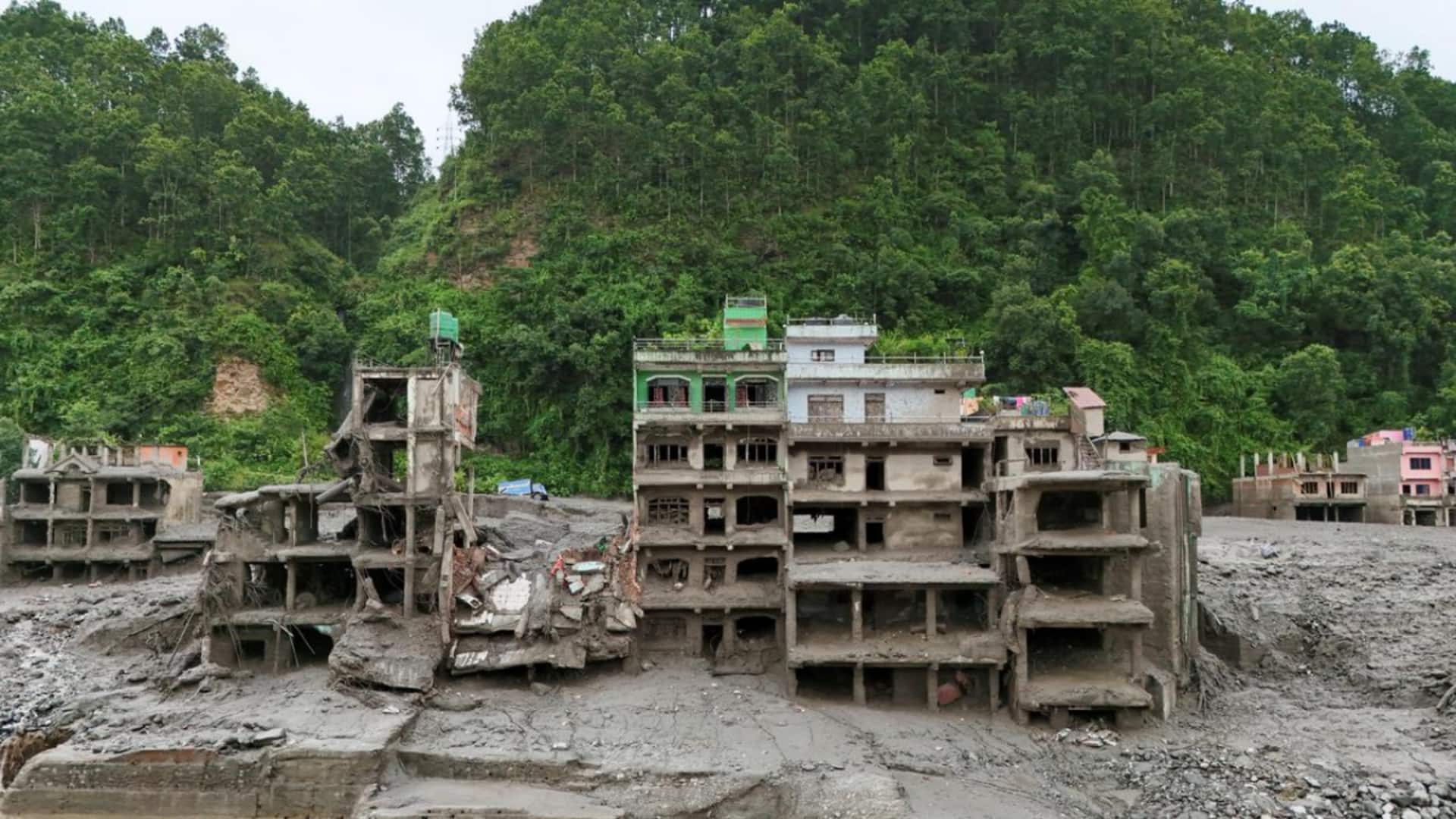 क्या चीन ने समय पर नहीं दी नेपाल को बाढ़ की चेतावनी, क्यों उठ रहे सवाल?