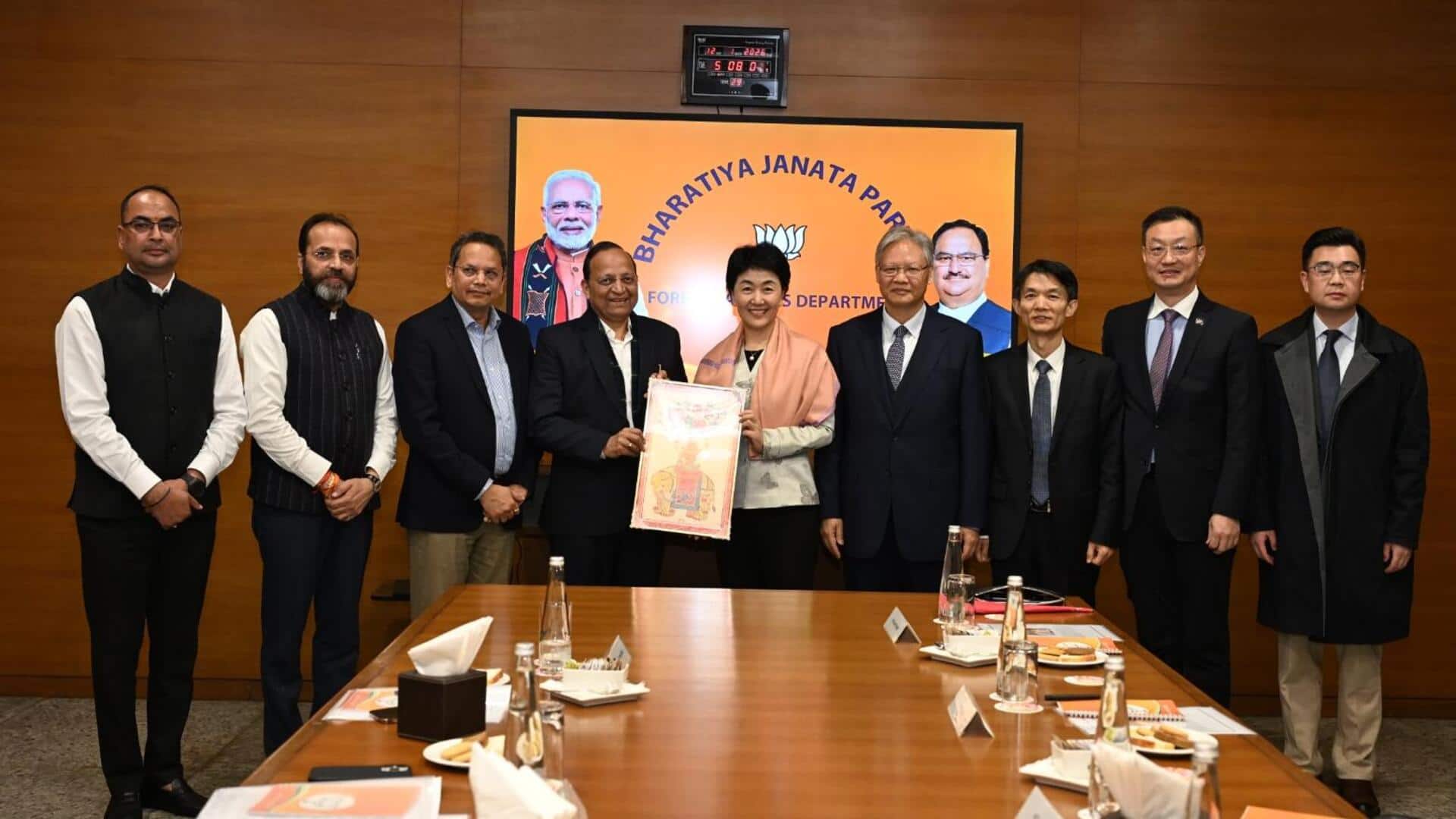 जम्मू-कश्मीर में चीनी निर्माण का दावा, भाजपा नेताओं की बीजिंग प्रतिनिधिमंडल से मुलाकात पर उखड़ी कांग्रेस