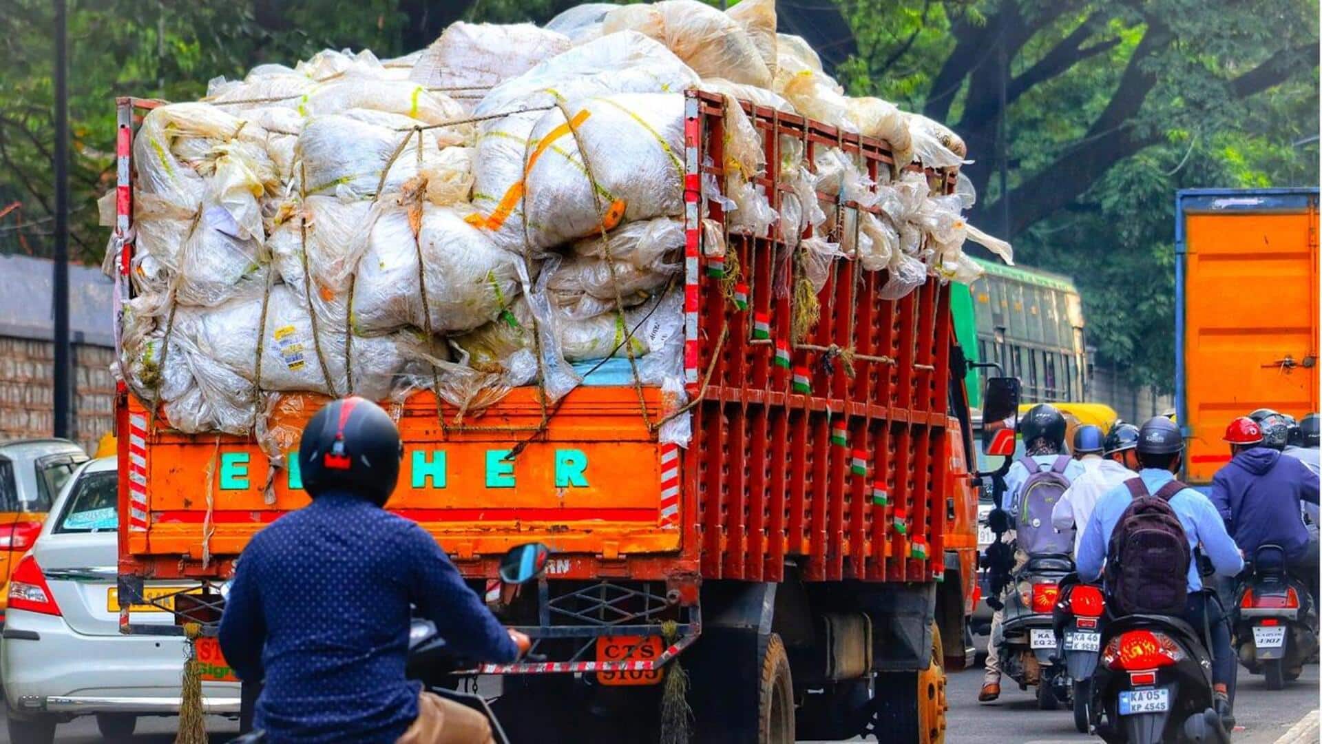 उत्तर प्रदेश में वाहन मालिकों को बड़ी राहत, 2017-2021 तक हुए ऑनलाइन चालान माफ