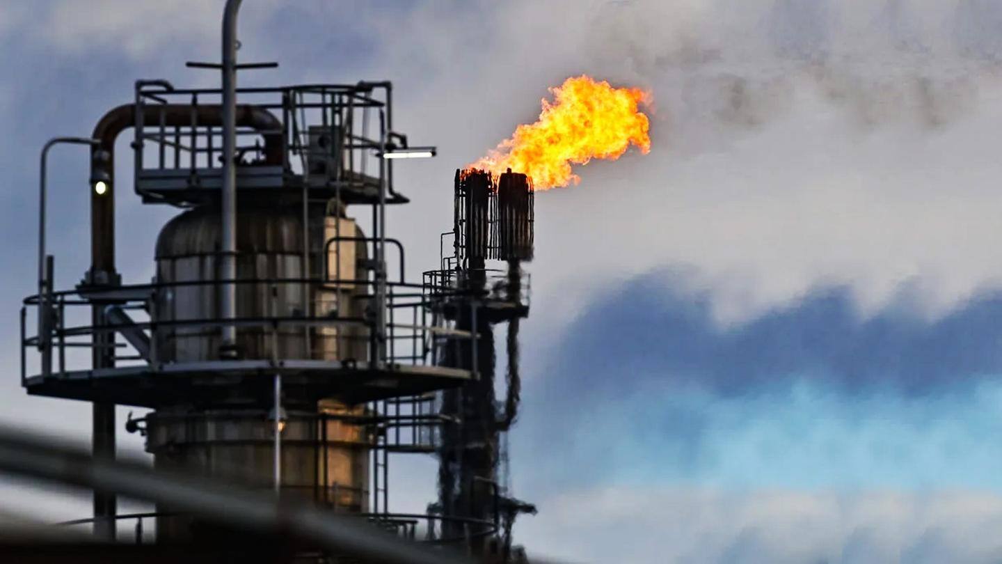 दुनिया-जहां: अगर यूरोप नहीं खरीदेगा तो रूस तेल और गैस किसे बेचेगा?