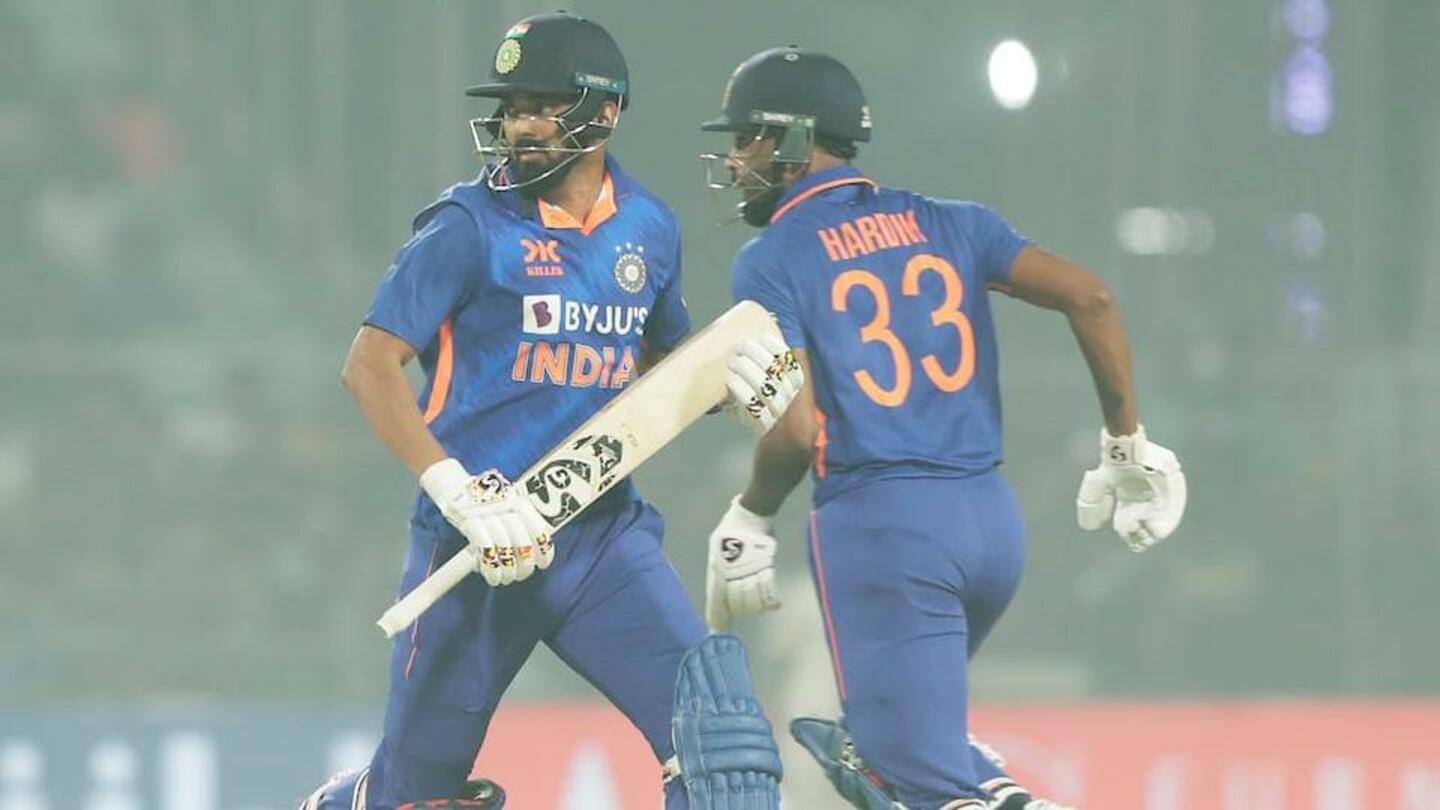 दूसरा वनडे: भारत ने श्रीलंका को चार विकेट से हराया, मैच में बने ये रिकॉर्ड्स