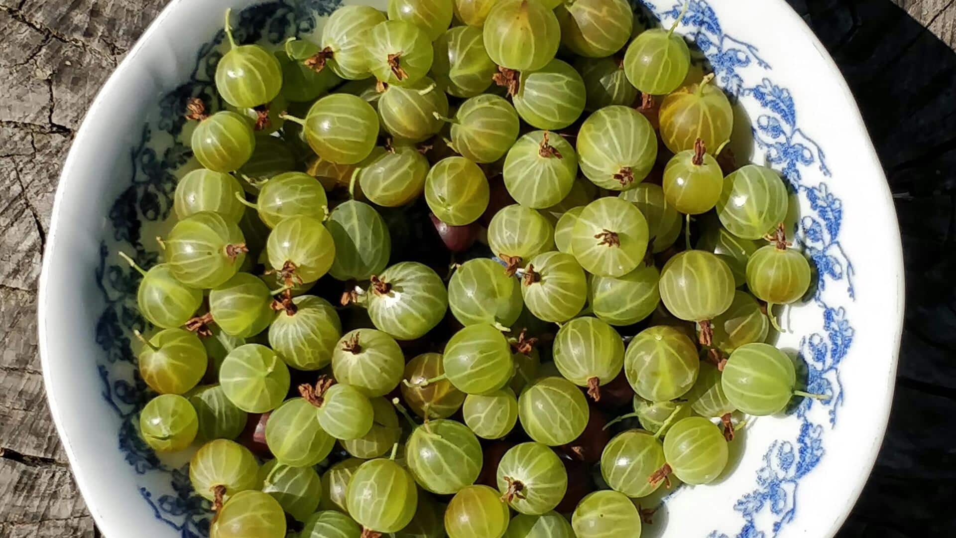 गर्मियों में जरूर खाएं आंवला, इससे मिल सकते हैं ये 5 फायदे