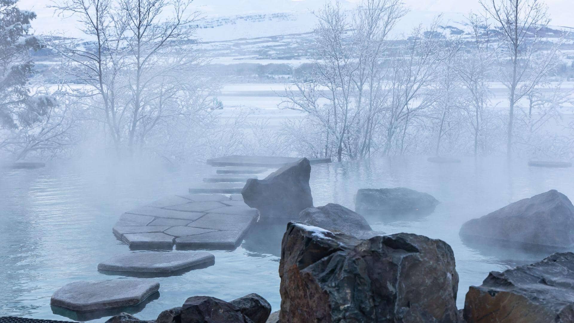 आइसलैंड में गर्म पानी के झरनों की यात्रा से पहले इन बातों का रखें ध्यान