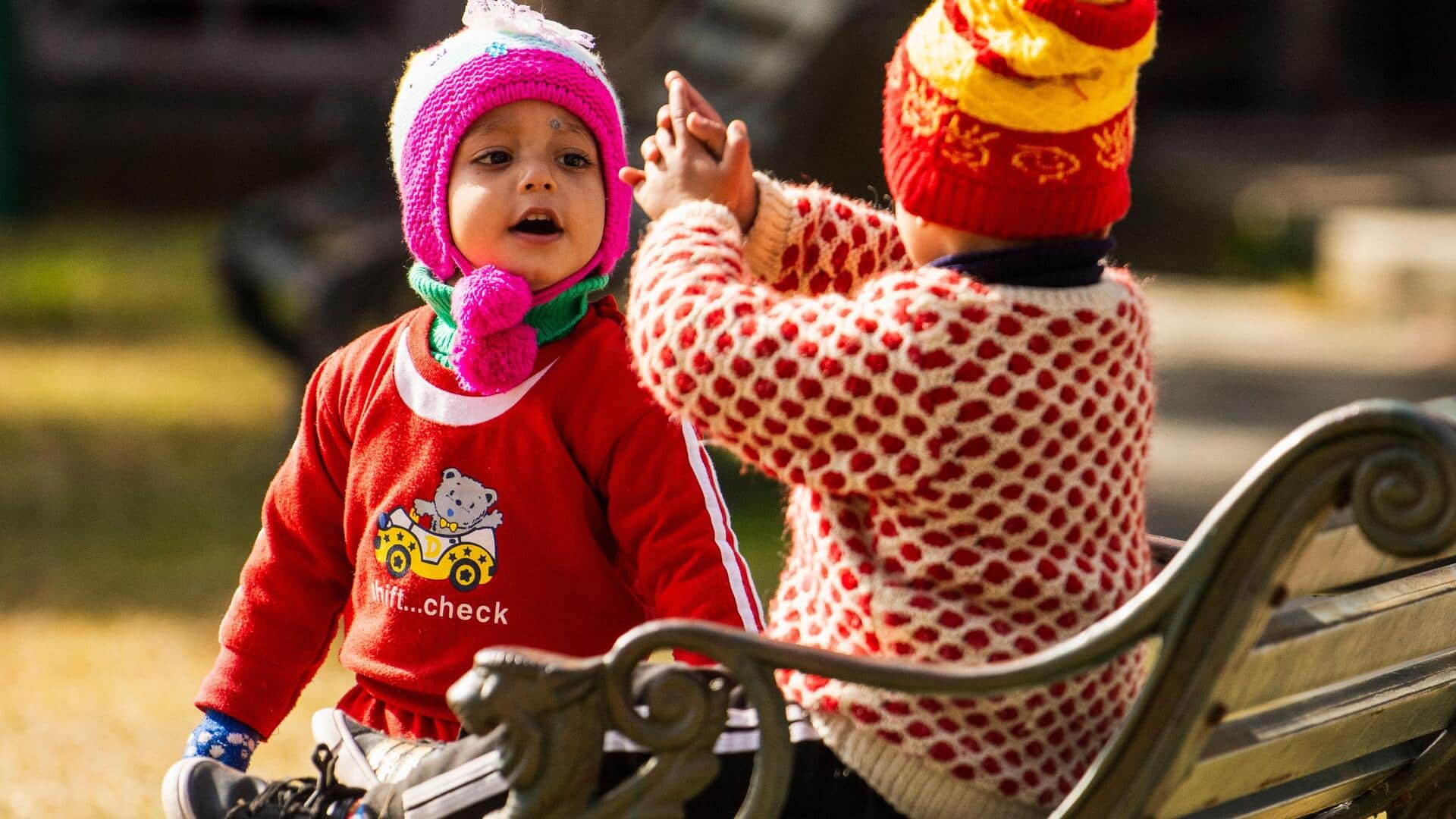 बच्चों को सर्दियों की बीमारियों से सुरक्षित रखने के लिए अपनाएं ये 5 तरीके
