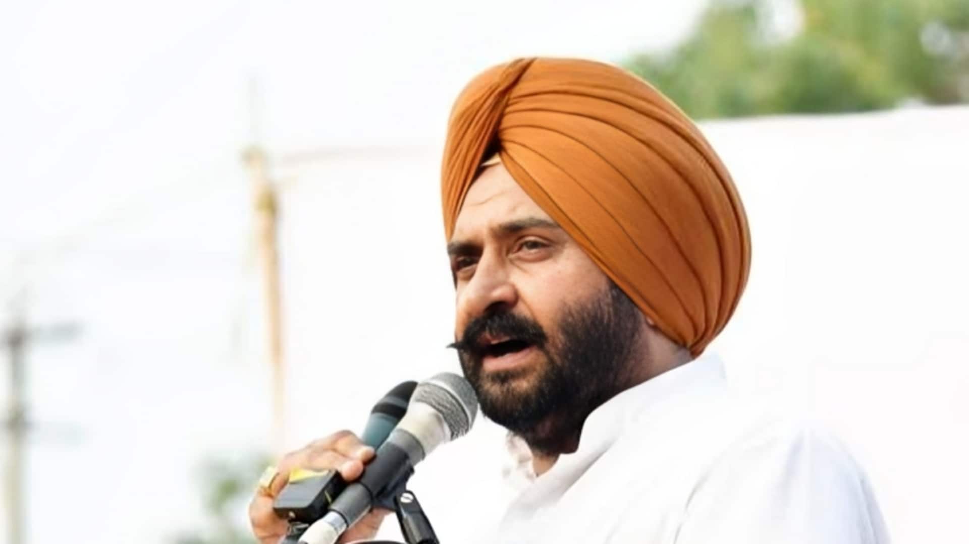 पंजाब सरकार पर सवाल उठा रहे AAP विधायक पठानमाजरा गिरफ्तार, गोलीबारी कर पुलिस हिरासत से फरार पंजाब सरकार पर सवाल उठा रहे AAP विधायक पठानमाजरा गिरफ्तार, गोलीबारी कर पुलिस हिरासत से फरार