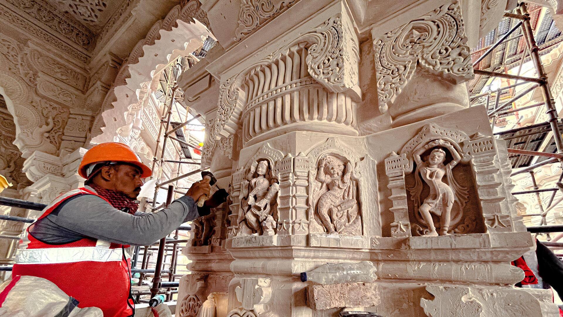 वीडियो: अयोध्या के राम मंदिर के निर्माण की झलकियां, खंभों पर मूर्ति तराशते दिखे कारीगर