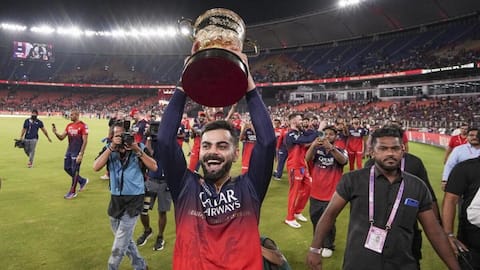 IPL 2026: शेड्यूल की हुई घोषणा, 28 मार्च को पहले मैच में SRH से भिड़ेगी RCB 