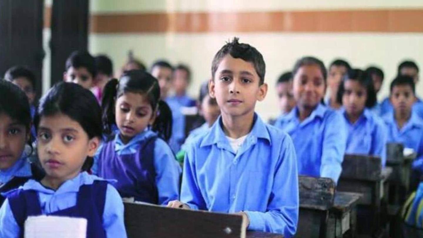 कक्षा 4 तक की कक्षाओं में शुरू हो चुकी है पढ़ाई कक्षा 4 तक की कक्षाओं में शुरू हो चुकी है पढ़ाई