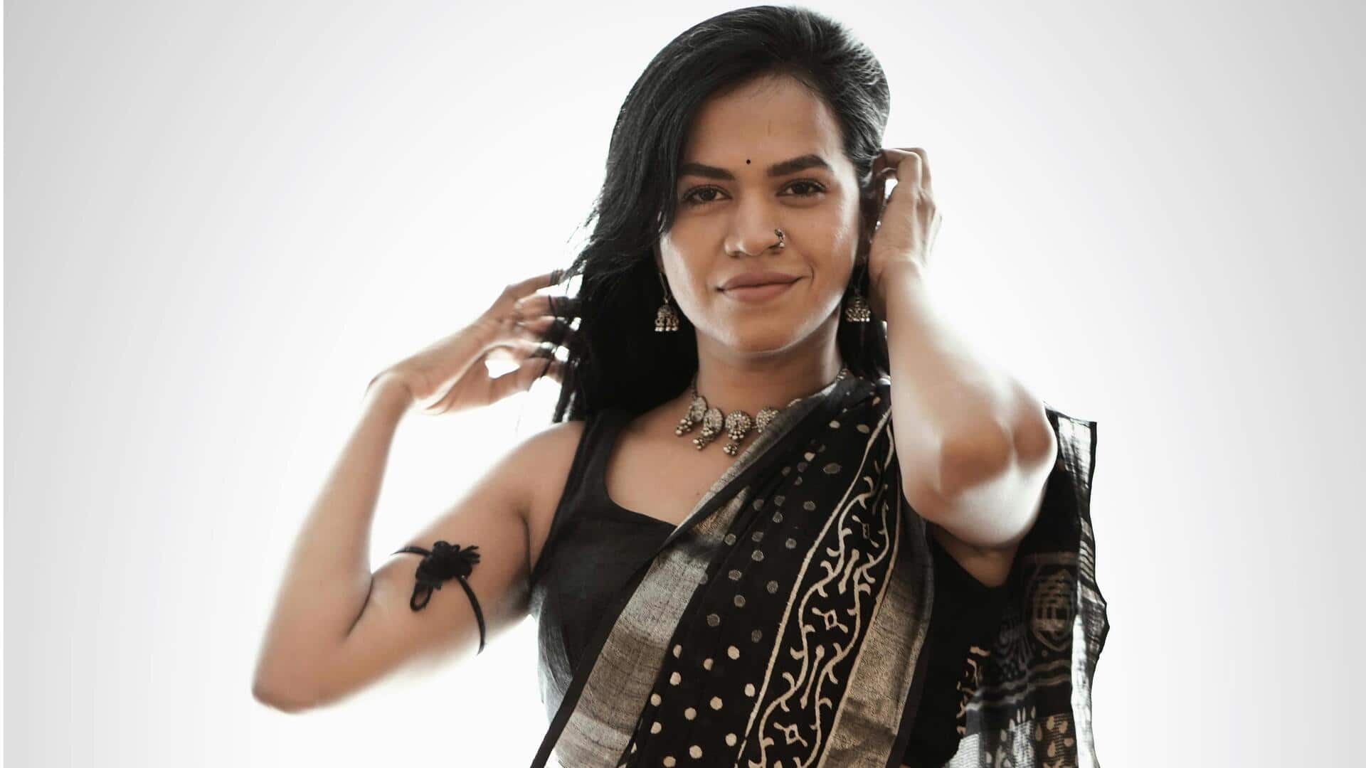 पारंपरिक ब्लॉक प्रिंट को अपने फैशन का हिस्सा बनाना चाहते हैं? आजमाएं ये तरीके