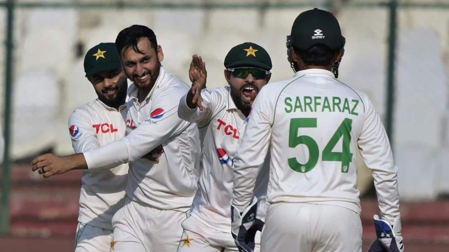 पाकिस्तान बनाम न्यूजीलैंड: तीसरे सत्र में पाकिस्तानी गेंदबाजों का शानदार कमबैक, डेवोन कॉन्वे ने जमाया शतक