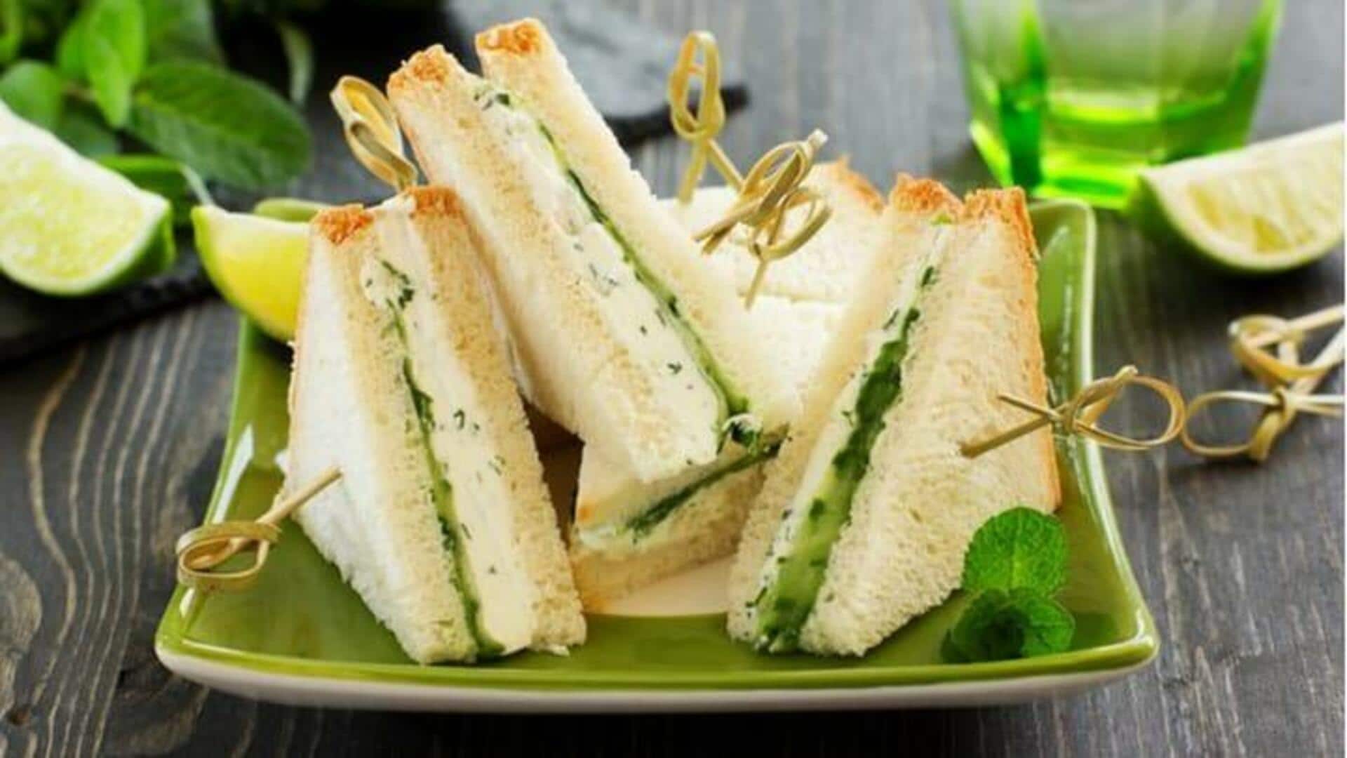 गर्मियों के दौरान बनाकर खाएं ये कोल्ड सैंडविच, आसान है रेसिपी