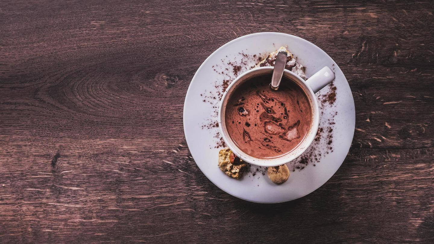 घर पर हॉट चॉकलेट बनाना है आसान, जानिए 5 रेसिपी