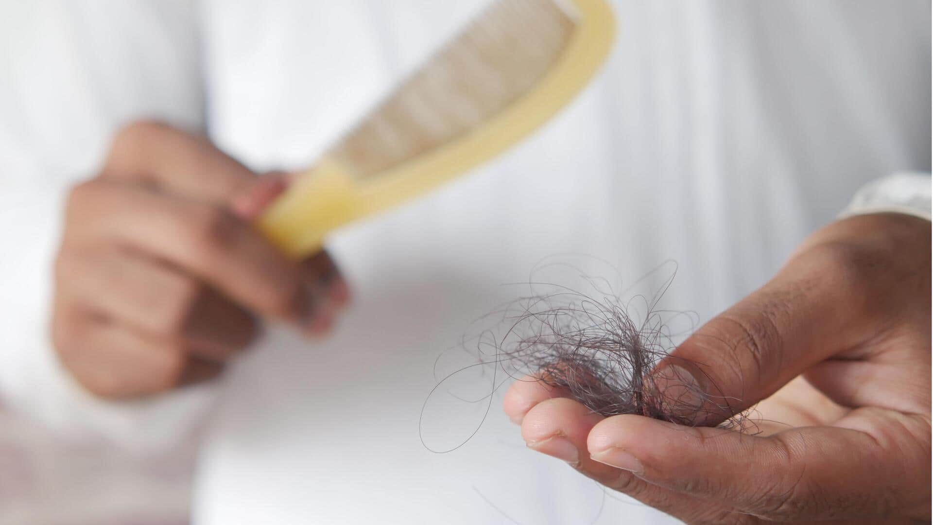 युवाओं में क्यों बढ़ रही है बाल झड़ने और गंजेपन की समस्या? जानिए 5 संभावित कारण