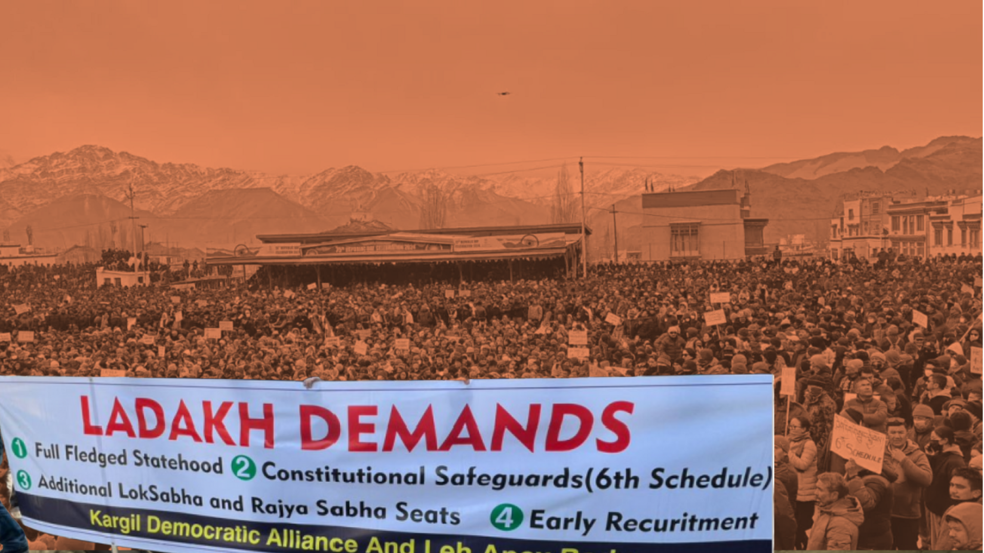 लद्दाख को पूर्ण राज्य बनाने की मांग ने पकड़ा जोर, हजारों लोगों ने निकाला मार्च 
