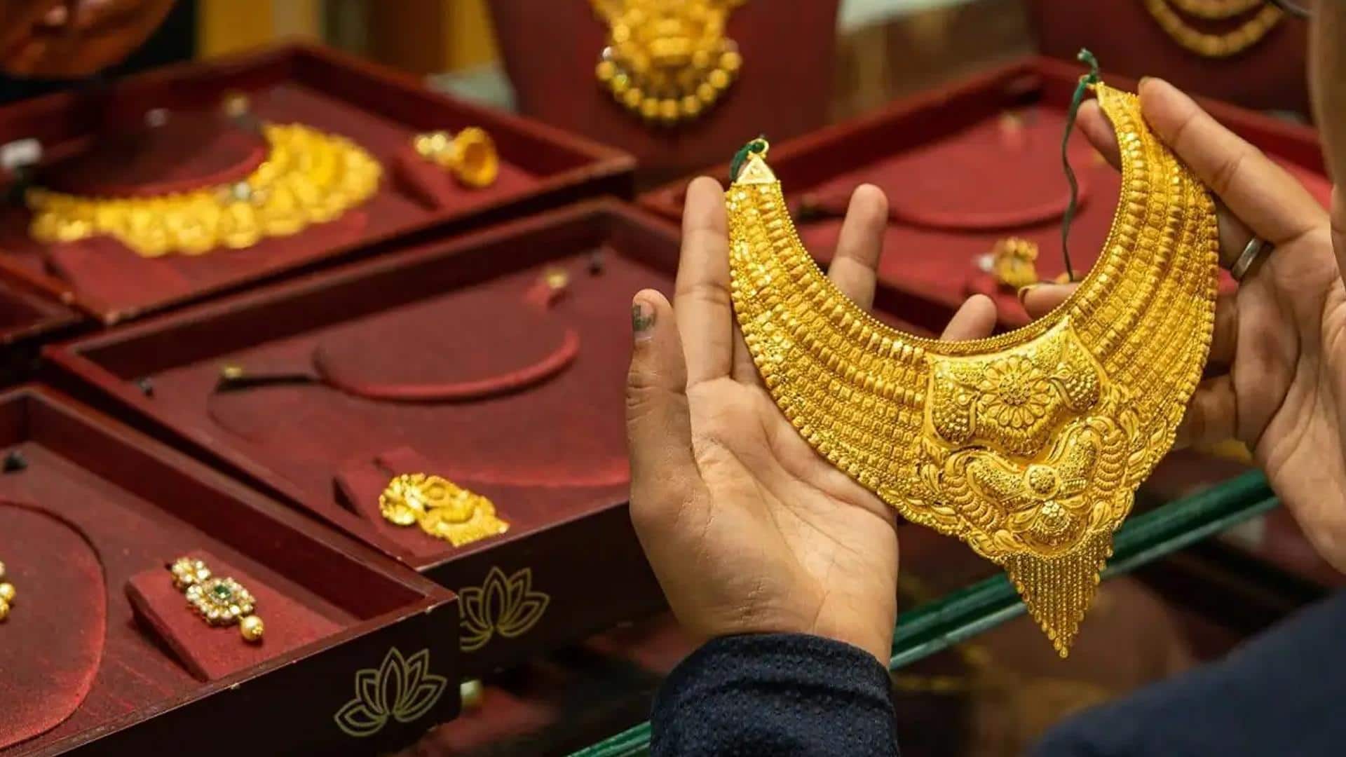 सोना-चांदी फिर रिकॉर्ड स्तर पर पहुंचे, 10 ग्राम सोने की इतनी हुई कीमत