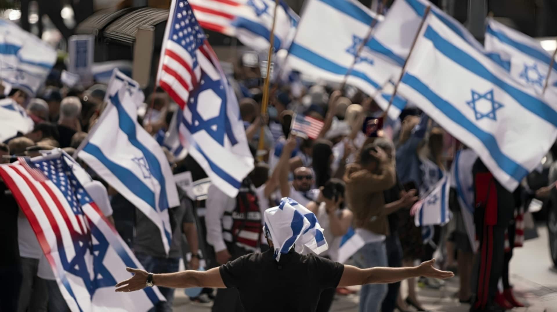 अमेरिका: फिलिस्तीन समर्थकों के बीच इजरायल समर्थक ने 'जय श्रीराम' के नारे लगाए; देखें वीडियो