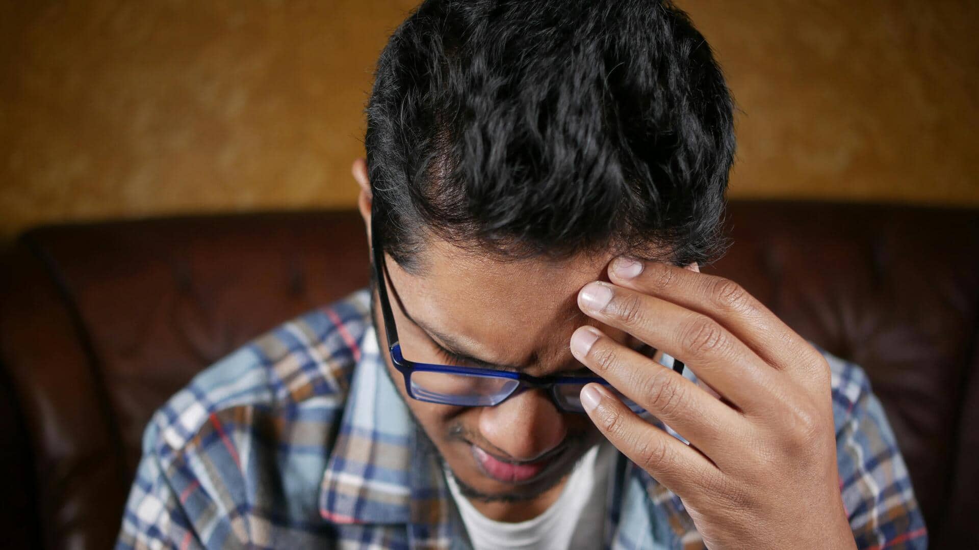 दिमाग से जुड़ी इन 5 समस्याओं को न करें नजरअंदाज, हो सकती है गंभीर बीमारी