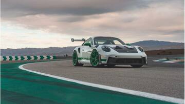 पोर्श कैरेरा 911 GT3 RS के लिमिटेड एडिशन मॉडल से उठा पर्दा, जानिए क्या कुछ मिलेगा  