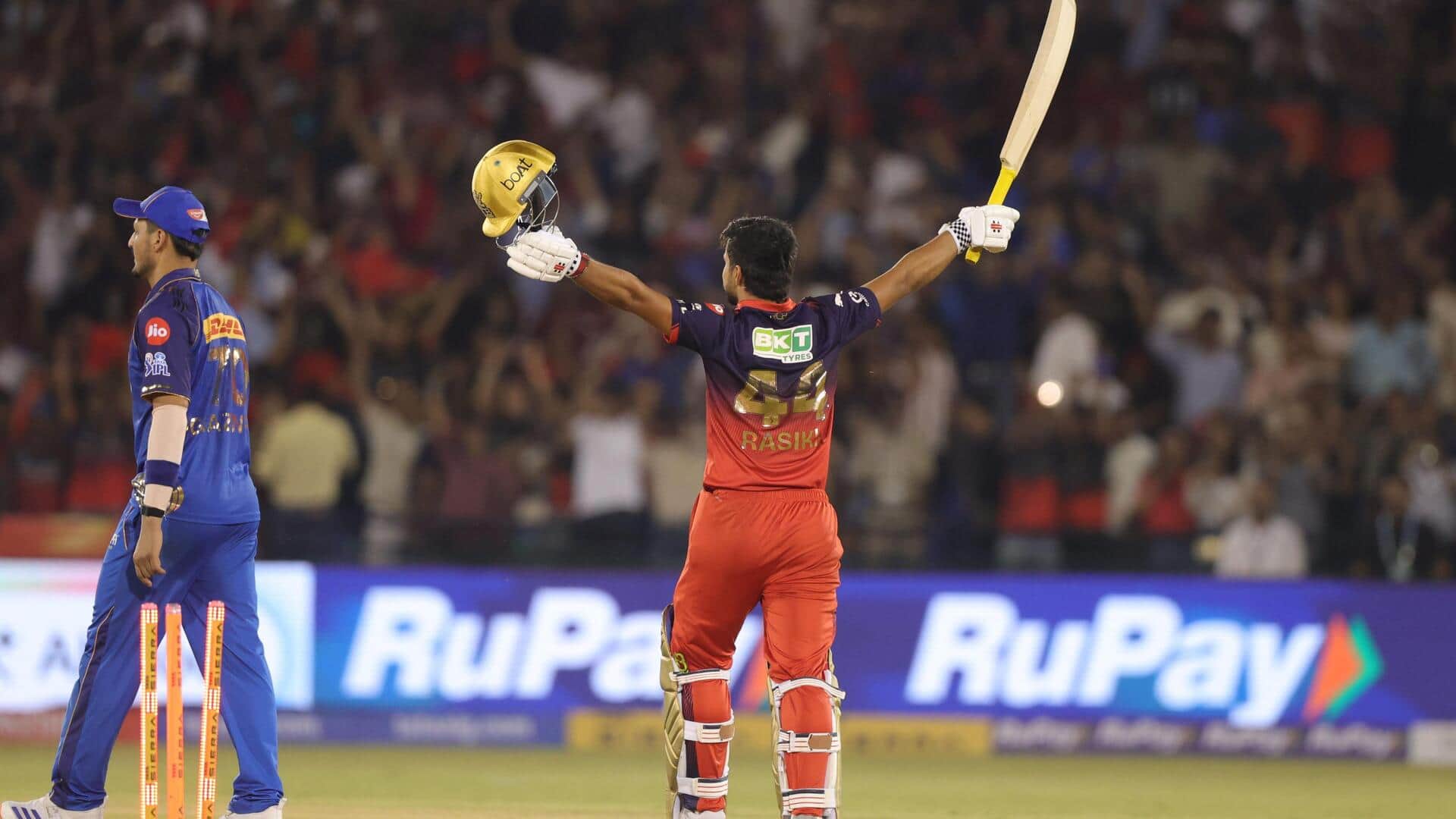 IPL: MI के ये गेंदबाज आखिरी ओवर में 15 रन नहीं बचा पाए