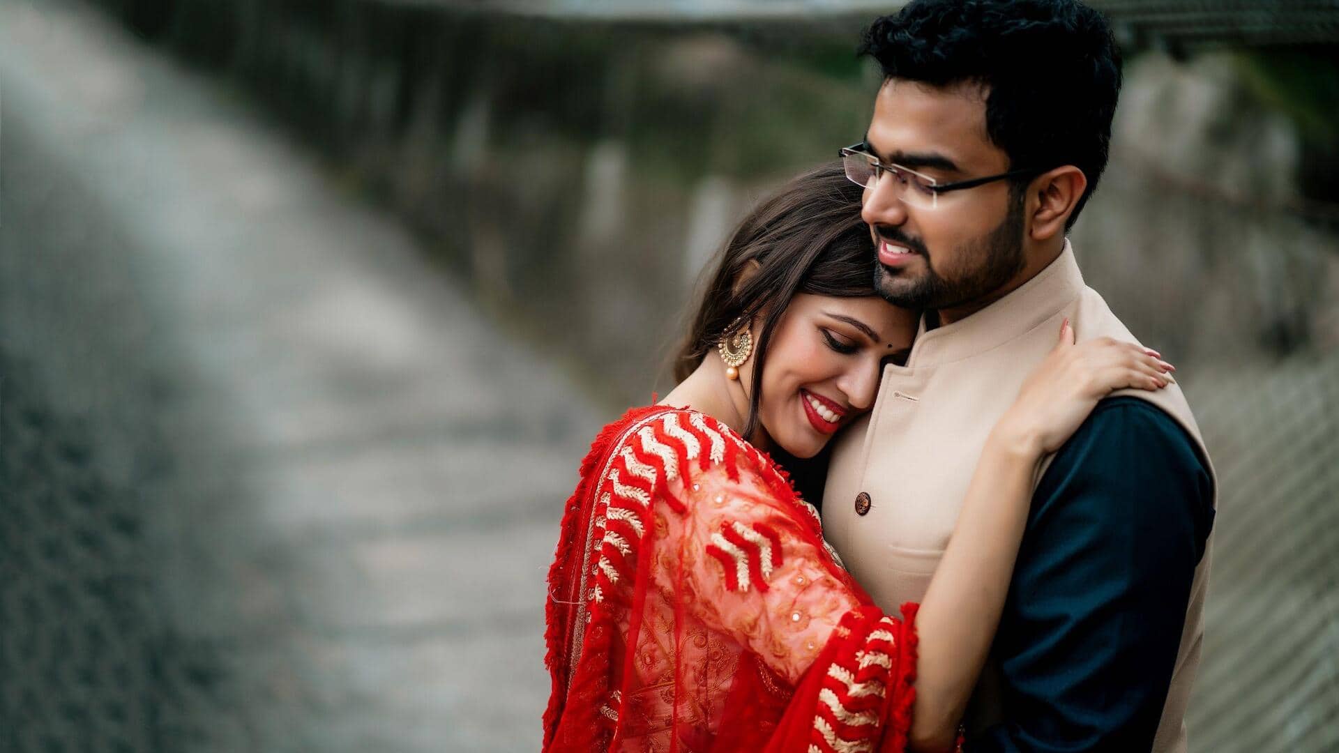 रिश्ते में रोमांटिक इशारों से ज्यादा जरूरी है भावनात्मक रूप से उपलब्ध होना, जानें क्यों
