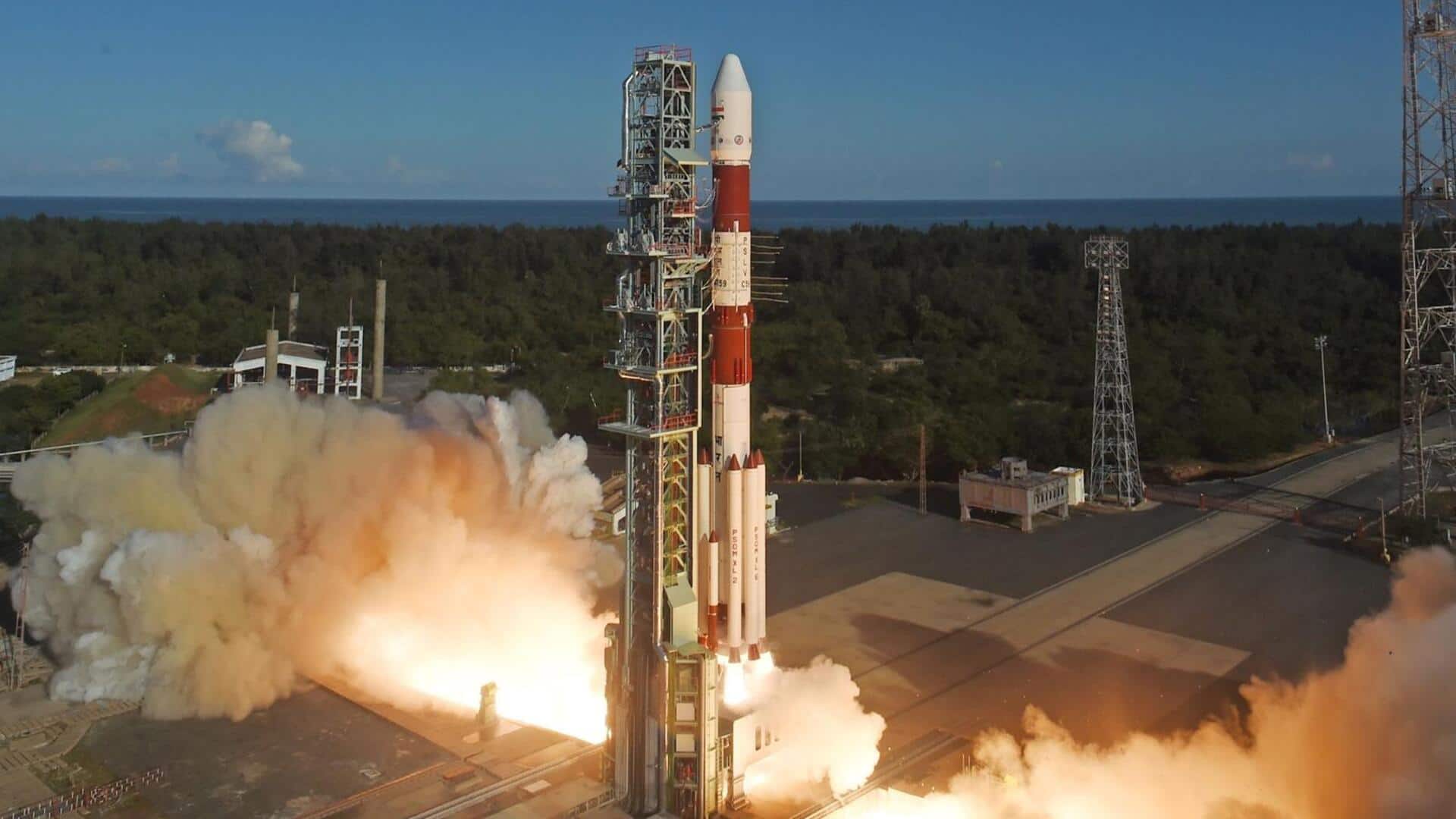 पाकिस्तान से तनाव के बीच ISRO का रडार इमेजिंग सैटेलाइट इस महीने होगा लॉन्च पाकिस्तान से तनाव के बीच ISRO का रडार इमेजिंग सैटेलाइट इस महीने होगा लॉन्च