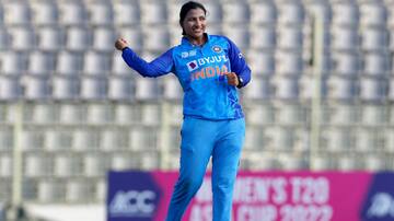 महिला टी-20 विश्व कप: सेमीफाइनल से पहले भारतीय टीम में शामिल हुई स्नेह राणा, जानिए आंकड़े 