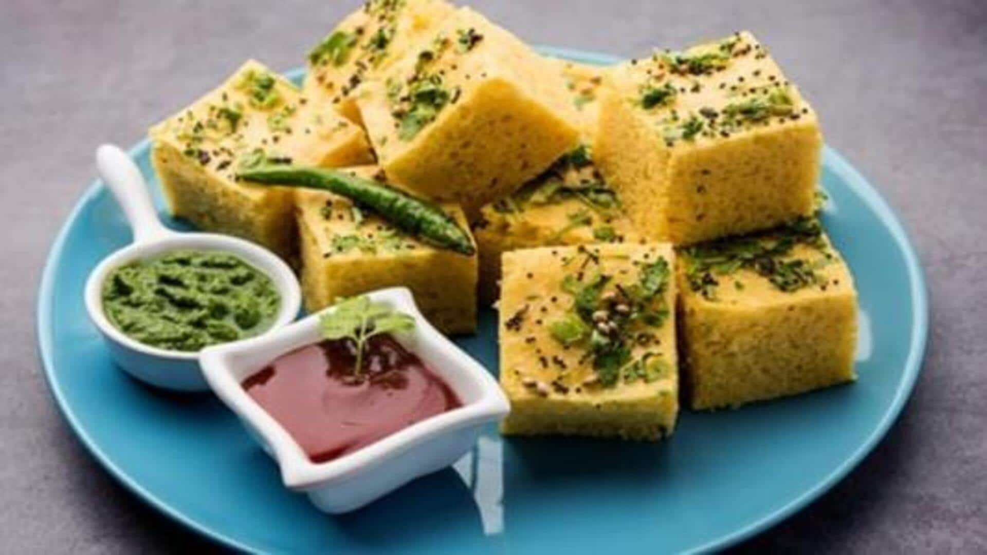 घर पर आसानी से बनाया जा सकता है स्वादिष्ट ढोकला, जानें रेसिपी घर पर आसानी से बनाया जा सकता है स्वादिष्ट ढोकला, जानें रेसिपी