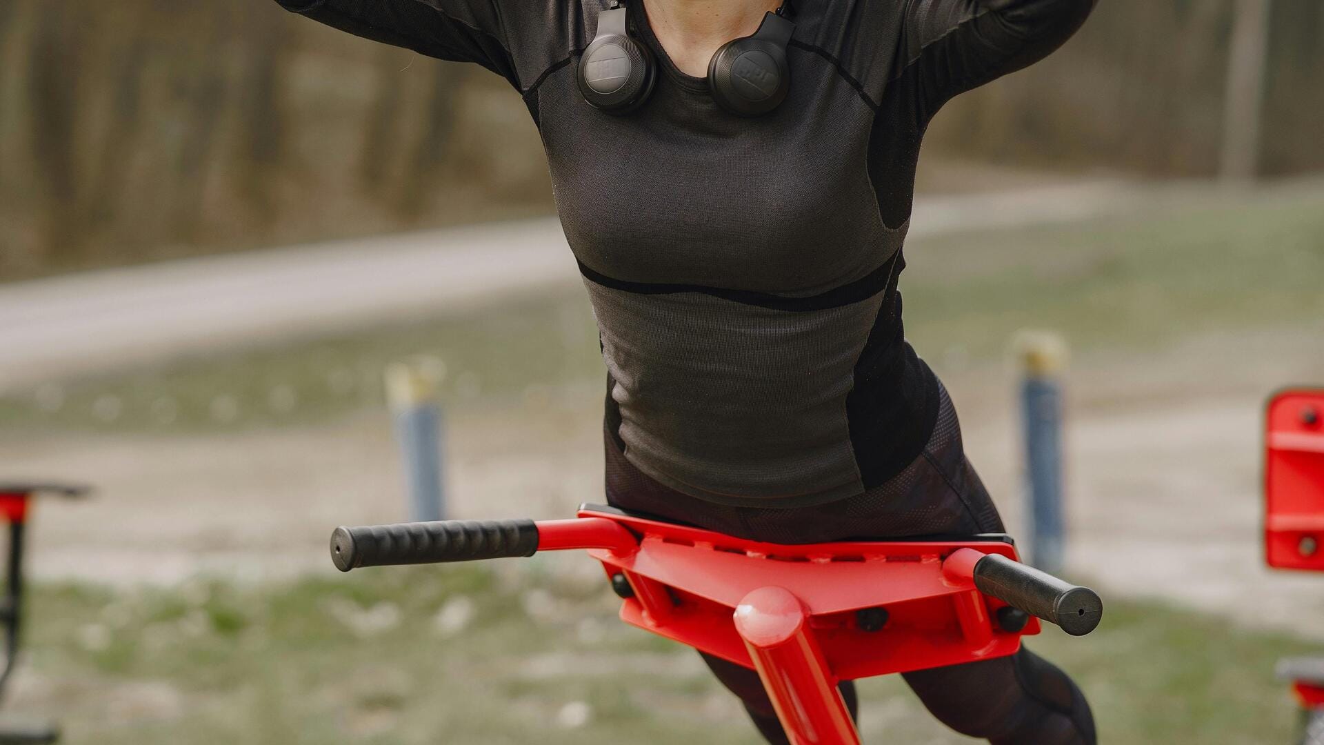 हाथ-पैरों को मजबूत कर सकती है ग्लूट-हैम रेज एक्सरसाइज, इसके दौरान रखें इन बातों का ध्यान