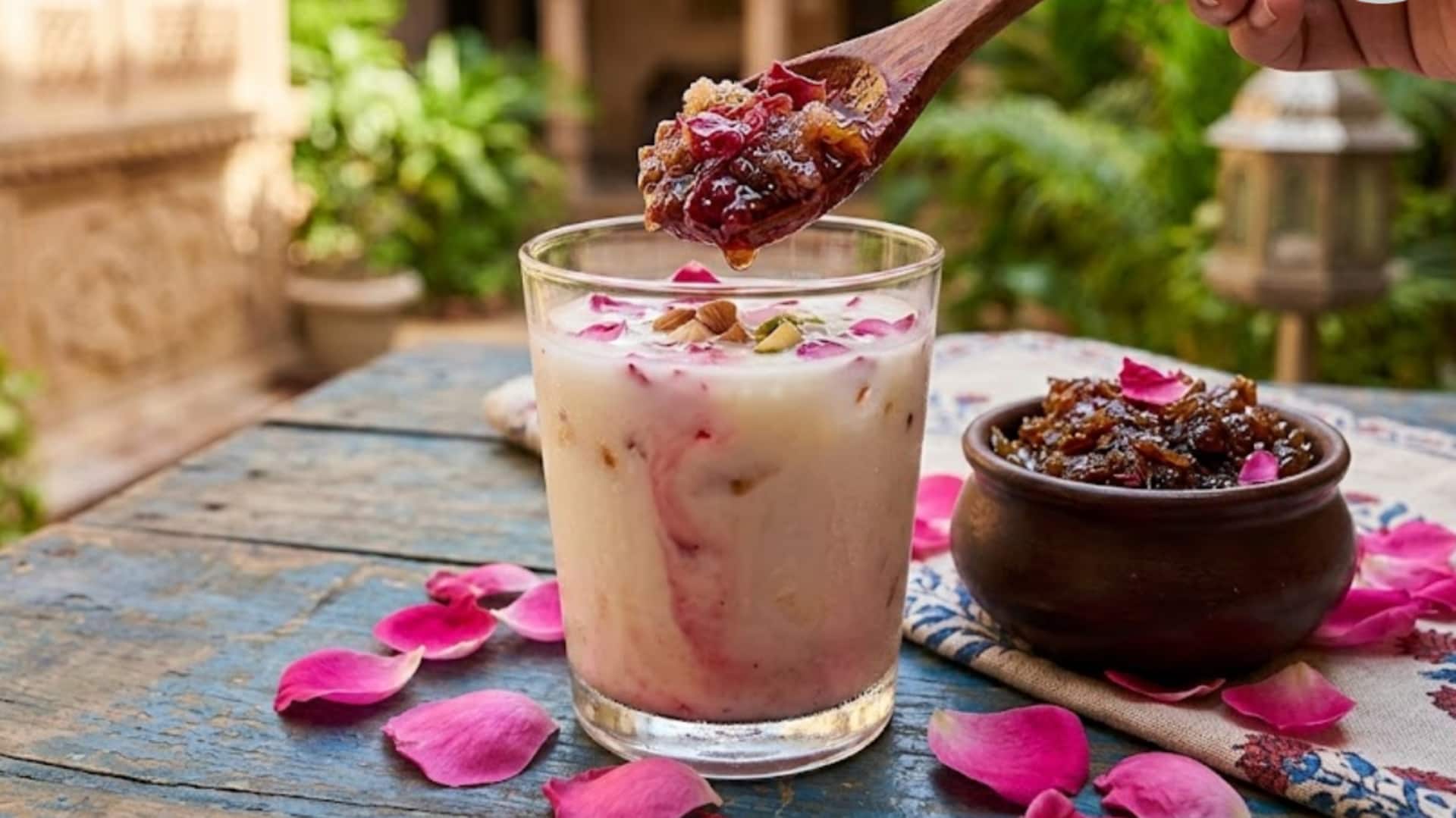 गर्मियों में ठंडक दे सकता है ये कैफे स्टाइल गुलकंद मिल्कशेक, जानिए इसे बनाने का तरीका