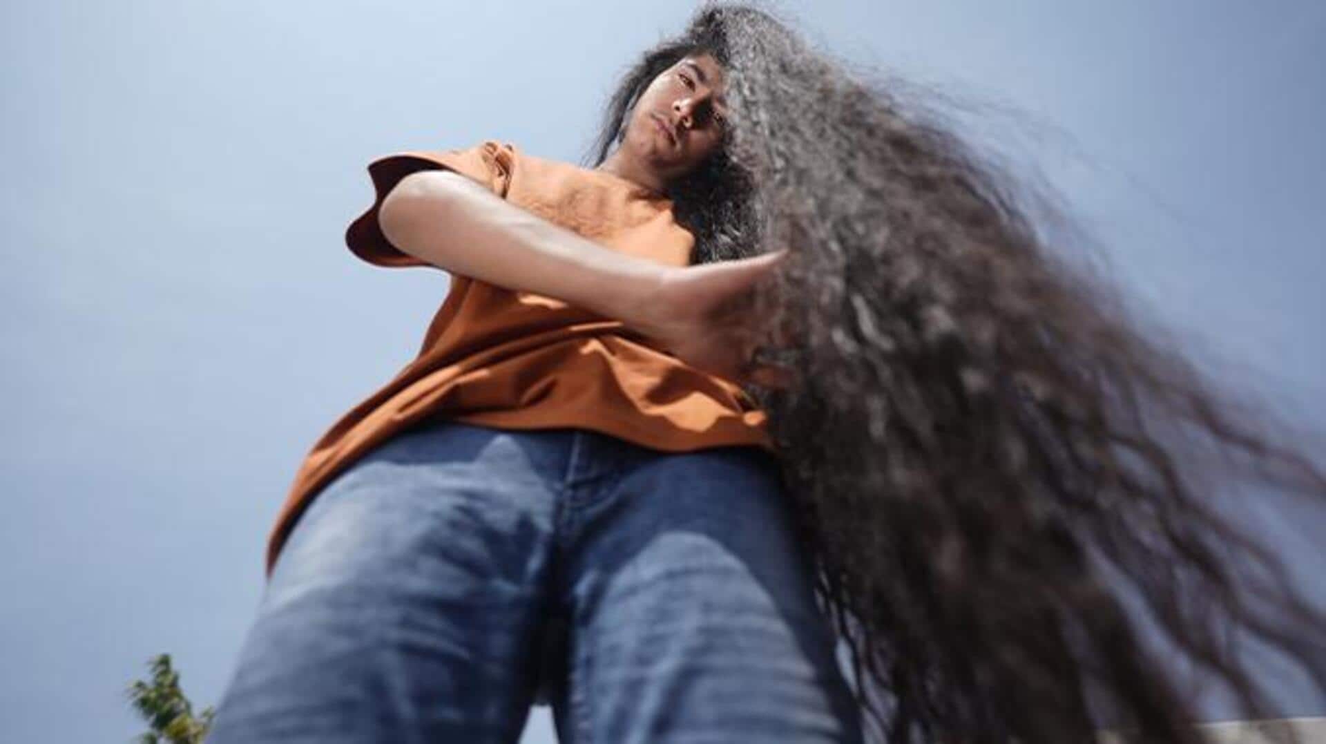 भारत के 15 वर्षीय किशोर ने बनाया लंबे बालों का विश्व रिकॉर्ड, जानिए कितनी है लंबाई