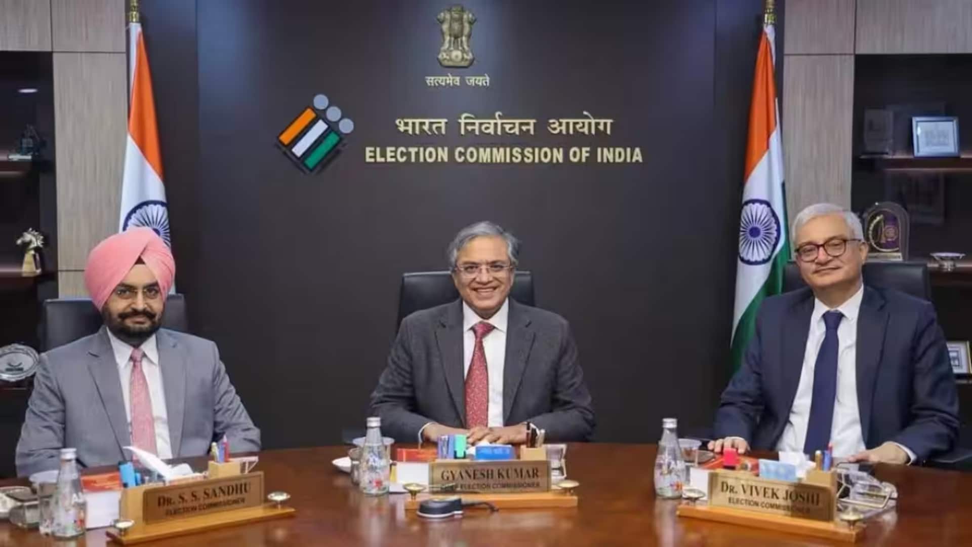 फॉर्म 6, ECINET और SIR; चुनाव आयोग ने विवादित मुद्दों पर क्या-क्या सफाई दी?