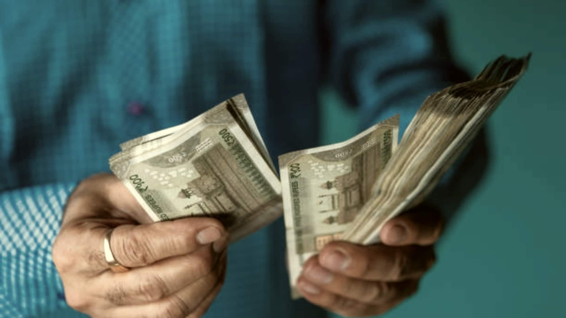 हर महीने कमाई कराती है यह डाकघर निवेश योजना, जानिए क्या है इसके फायदे 