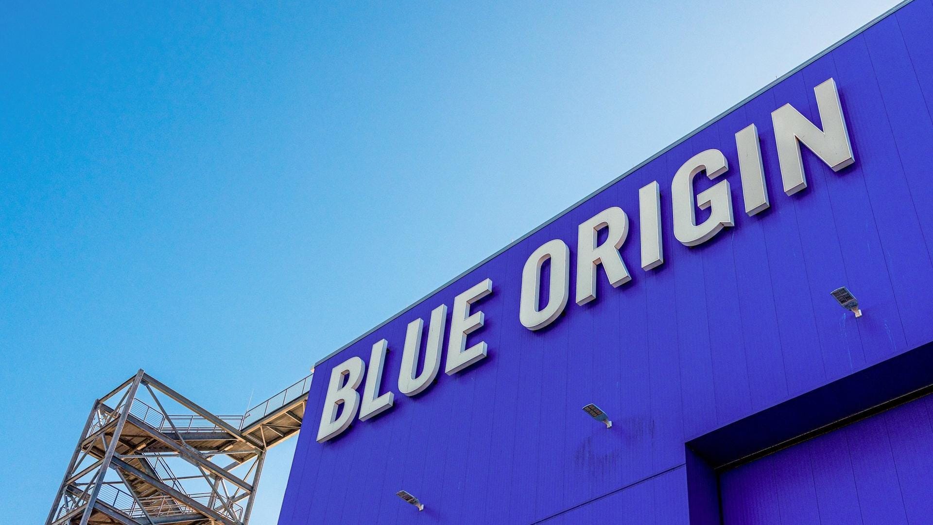 अंतरिक्ष में AI डाटा सेंटर बनाना चाहती है जेफ बेजोस की ब्लू ओरिजन