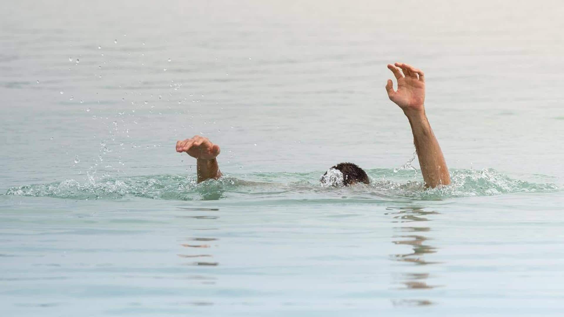 आंध्र प्रदेश: झरने के पास सेल्फी लेते समय 3 लड़कियों की डूबने से मौत