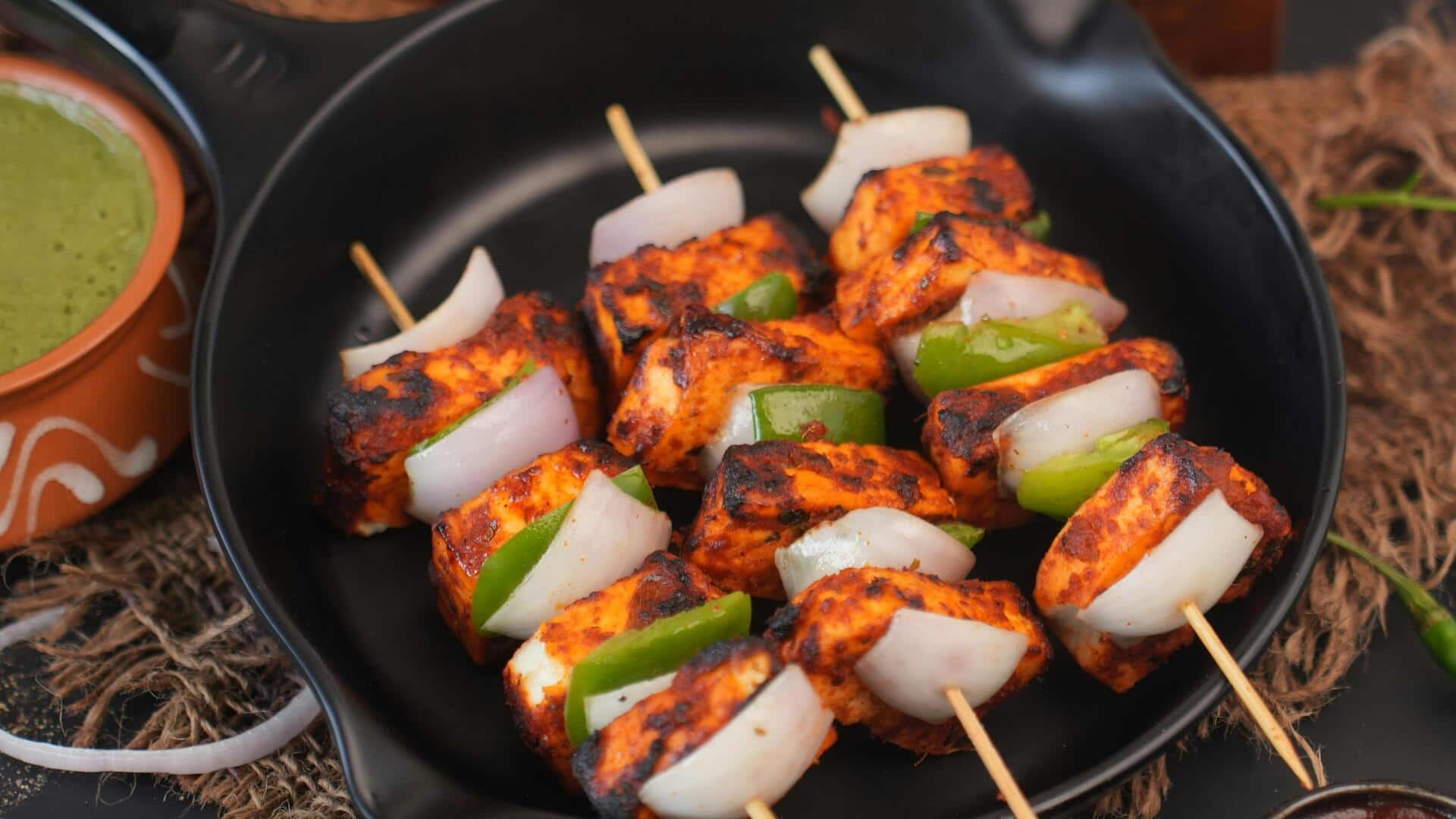 पनीर के शौकीन हैं तो एक बार जरूर आजमाएं ये मसालेदार व्यंजन, सभी को आएंगे पसंद