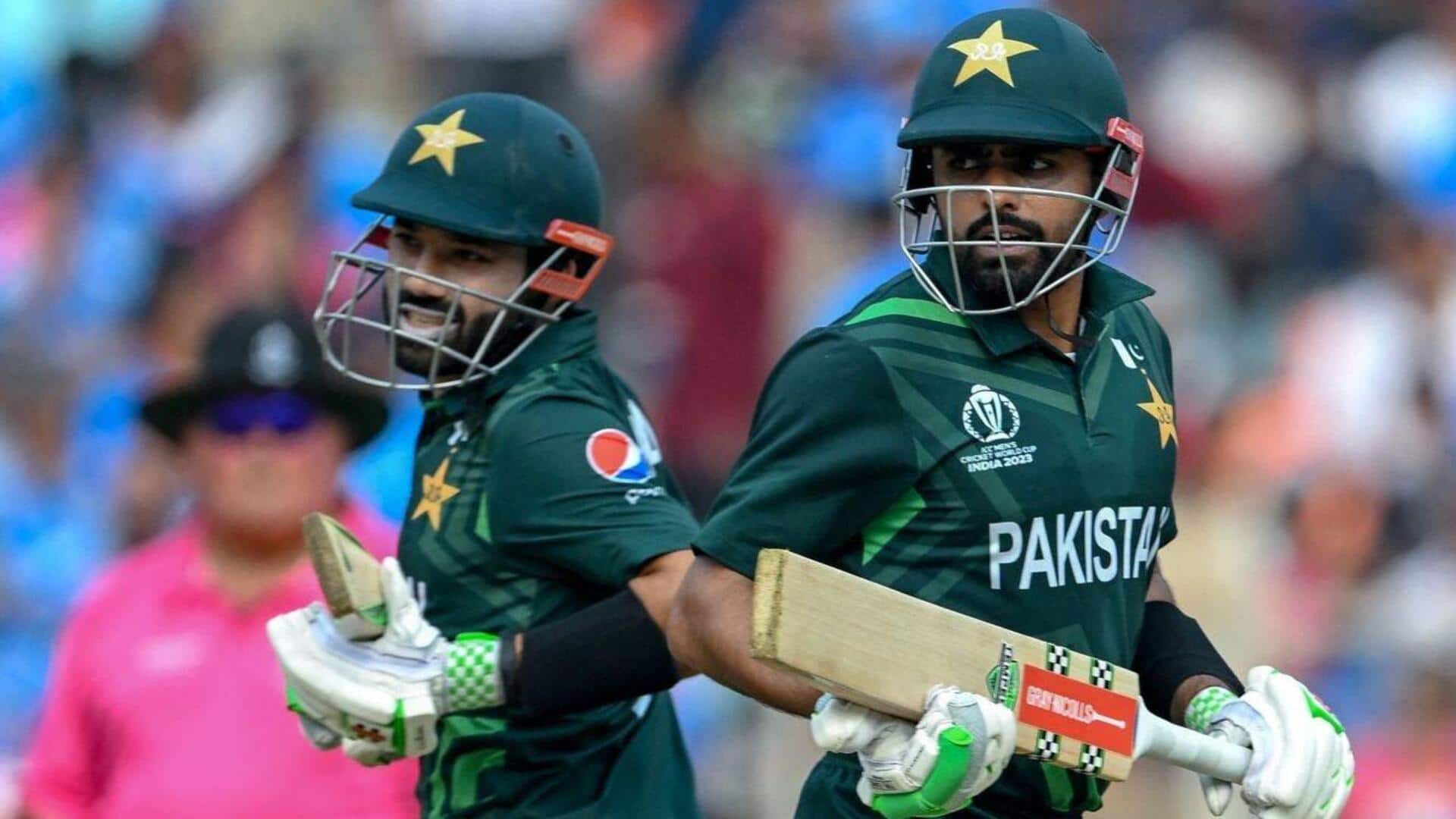 भारत बनाम पाकिस्तान: बाबर आजम ने लगाया वनडे करियर का 29वां अर्धशतक, जानिए उनके आंकड़े